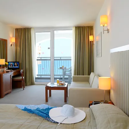 Sol By Meliá Luna Bay - 4*
