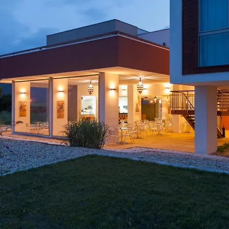אתר נופש Sol Luna Bay אובזור