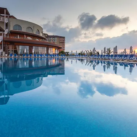 Sol By Meliá Luna Bay - Resort