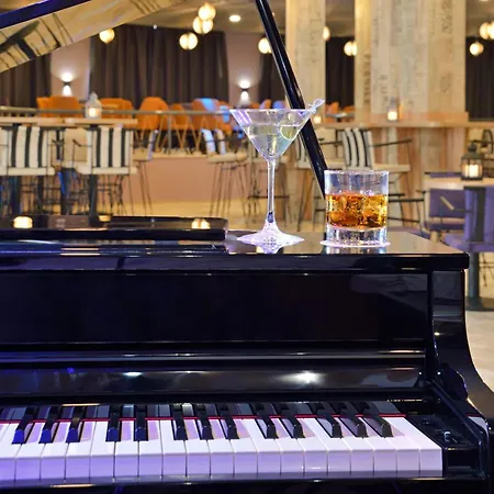 Sol Luna Bay אתר נופש אובזור