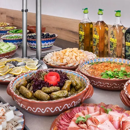 אתר נופש Sol Luna Bay אובזור