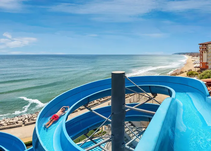 Курортный комплекс Sol Luna Bay 4*